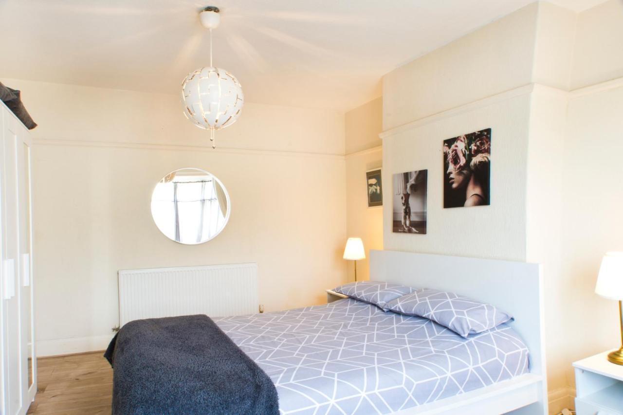 A Home Away From Home Now With Netflix And Ps4 Blackpool Extérieur photo