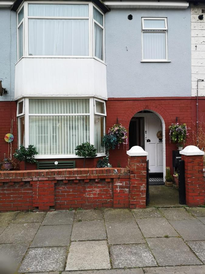 A Home Away From Home Now With Netflix And Ps4 Blackpool Extérieur photo