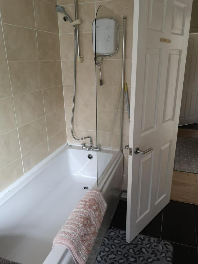 A Home Away From Home Now With Netflix And Ps4 Blackpool Extérieur photo
