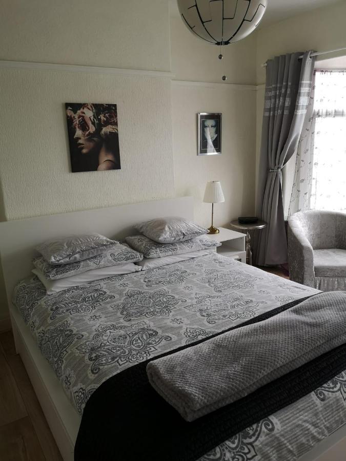 A Home Away From Home Now With Netflix And Ps4 Blackpool Extérieur photo